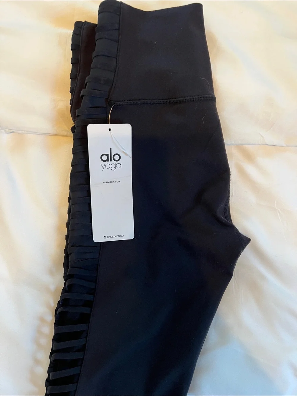 Alo Yoga High-Waist Prism Capris NEVER WORN tag still on